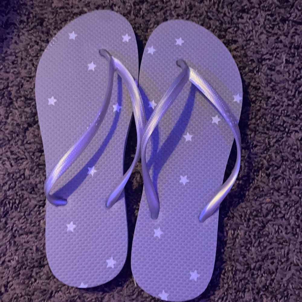 Flip flops GAP gray with little stars on them